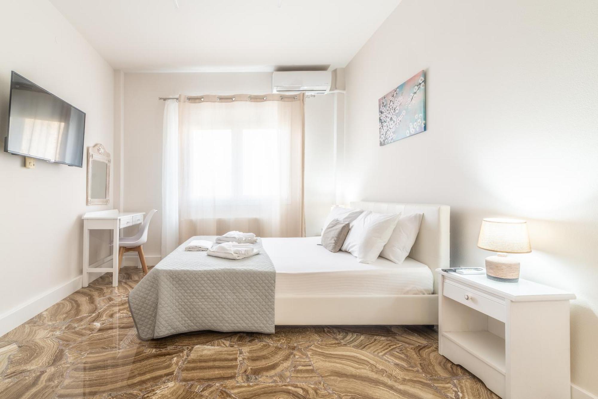Stylish Apartment Near The Beach With Parking Gazi Экстерьер фото